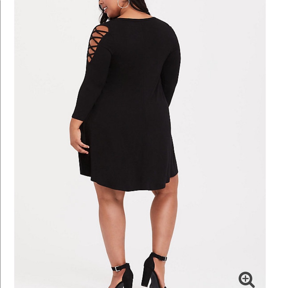 Torrid Black Soft Lattice Trapeze V-Neck Dress - Picture 3 of 5